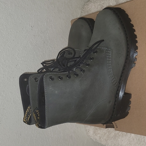 DR. MARTENS SHRIVER HI MOLDOVA BOOTS - Picture 7 of 16